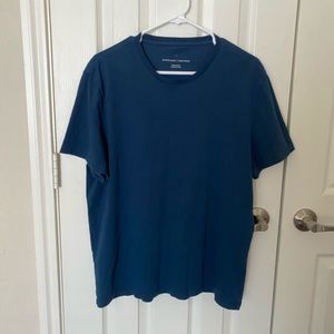 Everlane Men’s crewneck T-shirt